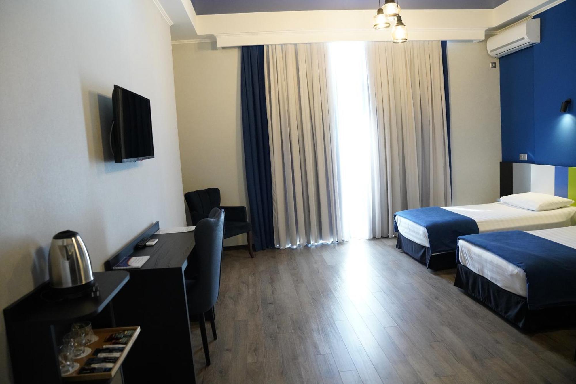 Hotel Panoramic Kutaisi Exterior photo